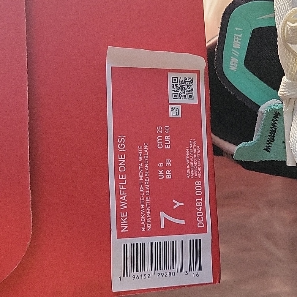 Nike Waffle One - Picture 7 of 7